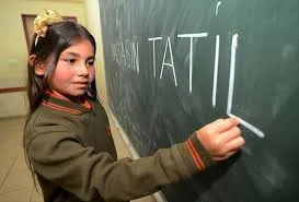 Kasım Ara Tatili, Sömestr ve Yaz Tatili Tarihleri Açıklandı! İşte 2026 Yılı Eğitim Takviminin Tüm Detayları!