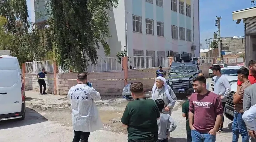 Okul Bahçesinde Öğretmene Silahlı Saldırı! Öğretmen Hayatını Kaybetti