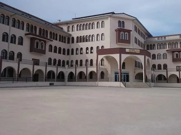 Balıkesir’de Çiçek Hastalığı Alarmı! Okulda Eğitime Ara Verildi