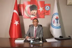 Oğuz Özat, yorum yazan öğretmene böyle isyan etti
