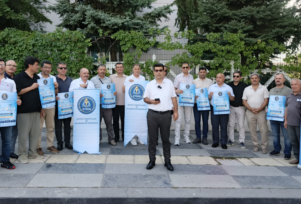 Eğitim Yöneticileri Sendikası EYSEN’den memur toplu sözleşme görüşmeleri için basın açıklaması