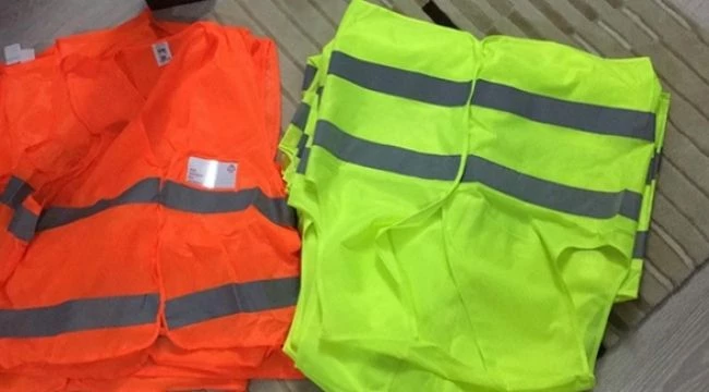 Evinde sarı yelek bulunan öğretmen dahil çok sayıda öğretmen tutuklandı