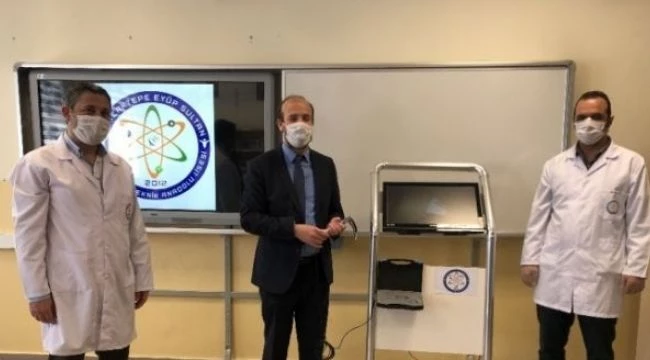 Öğretmenler tamamen yerli video laringoskop cihazı üreterek doktorlara koronavirüs bulaşmasının önüne geçecek adım attı