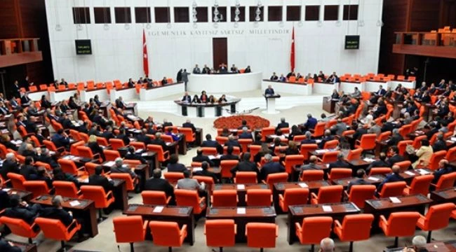 Öğretmenlerin tatilini kısaltan Telafi eğitim düzenlemesi bugün TBMM