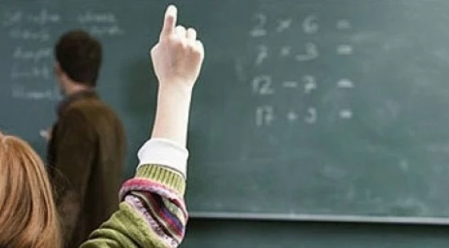 Öğretmeninin  şifresiyle notları değiştirip mezun oldu, öğretmene hapis isteniyor