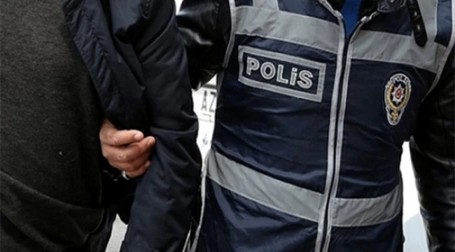 Görevdeki öğretmen FETÖ iddiası ile gözaltına alındı