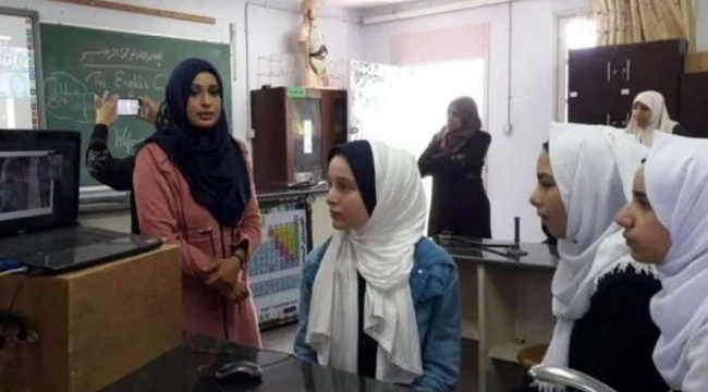 Küresel Öğretmen Ödülü (AKS Education Award) Esma Mustafa
