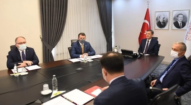 Öğretmenlere yeni oda yapılıyor, Bakan Ziya Selçuk açıklama yaptı