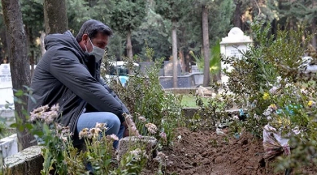 Okul Müdürü Annesini, Babasını ve 2 Ablası Koronavirüsten Kaybetti