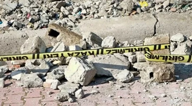 Okulun Bahçe Duvarı Minik Öğrencisinin Üzerine Çöktü, Öğrenci Hayatını Kaybetti