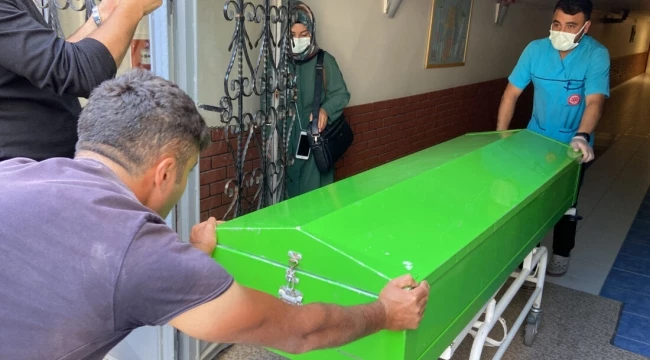 Göle düşürdüğü oltasını almaya giren öğretmen barajda boğuldu 