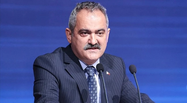 Bakan Mahmut Özer 