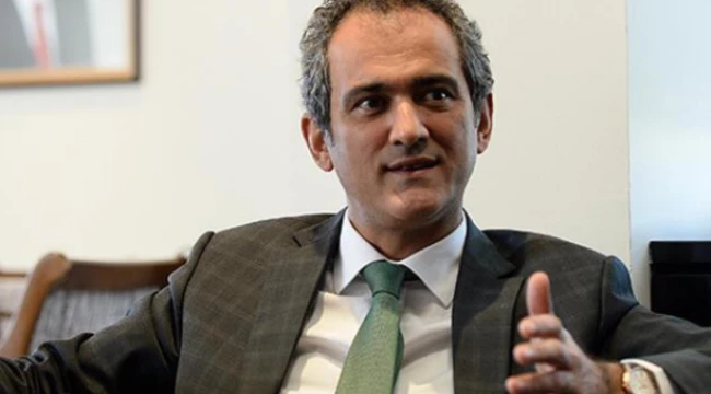 Uzman Öğretmenlik Sınavına Bakan Özer