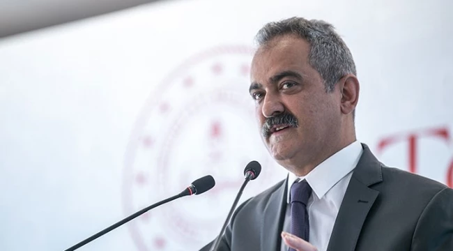 Bakan Mahmut Özer