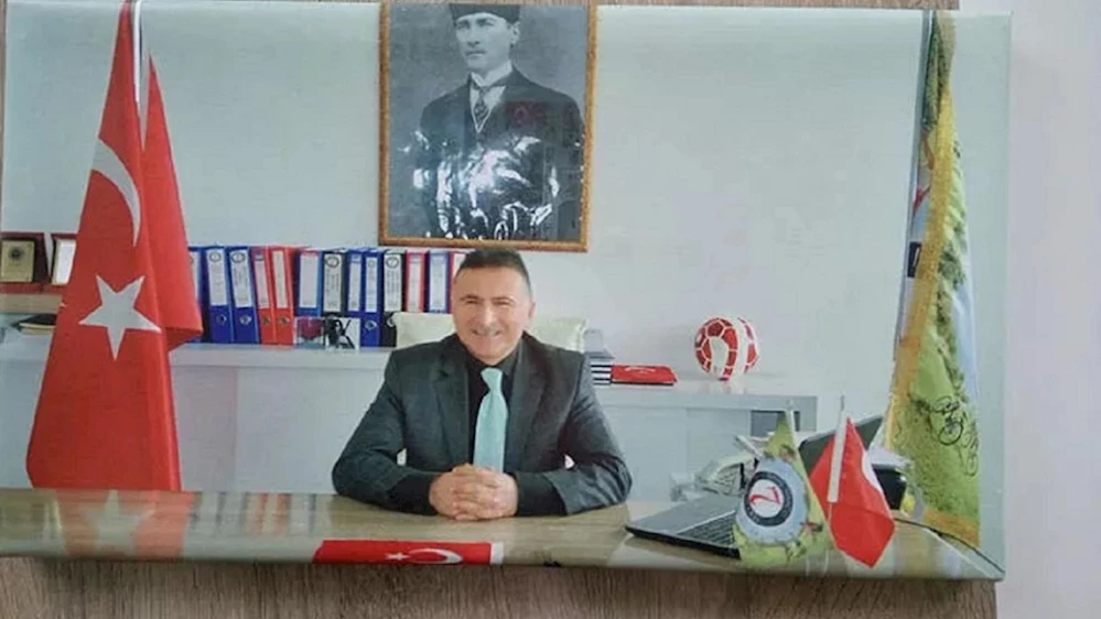 Okul müdürü bebeği doğduğu gün göremeden öldü