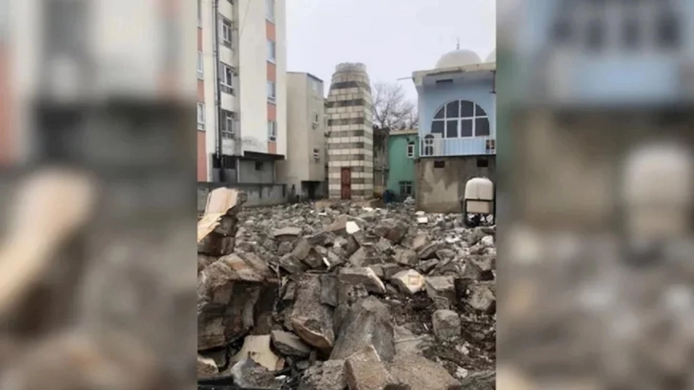 Raziye Tanalp öğretmen depremde hayatını kaybetti