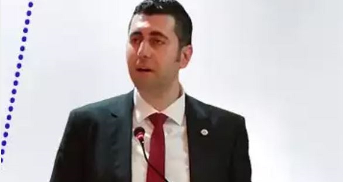 En düşük memur maaşının yoksulluk sınırına yükseltilmesi için açıklama