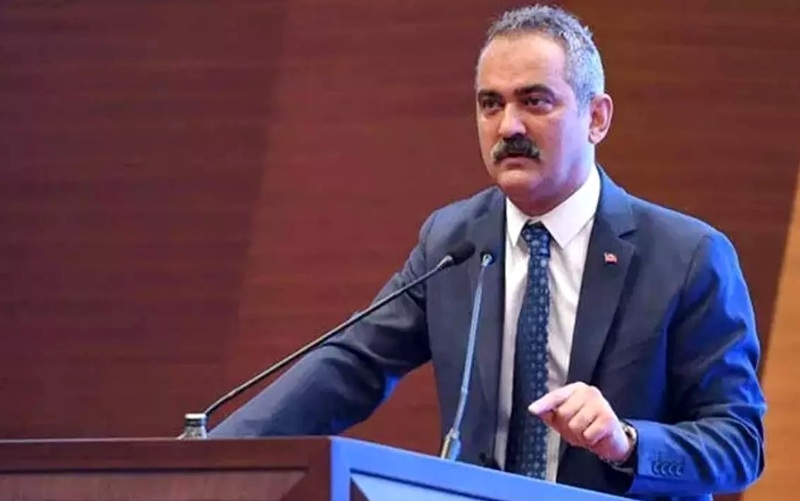 Bakan Özer