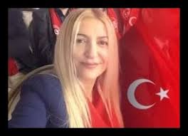 ÖĞRETMENLER VE AKADEMİSYENLER, ÖĞRETMENLİK MESLEK KANUNU’NUN ALTINDA KALDI